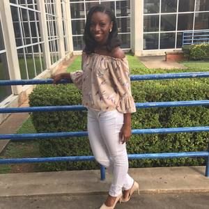 Meet your Posher, Keyana